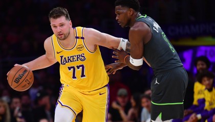 断层领先！东契奇本赛季15次单场40+ 第二的是爱德华兹的10次