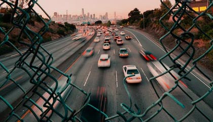 世界杯比赛安排-LCK：Kanavi皇子残血扛到底，HLE小龙团2换4打退DK